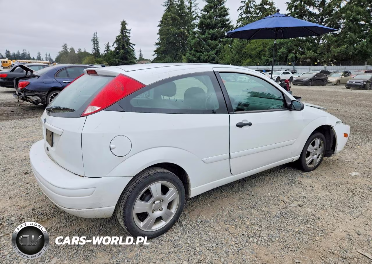 2007 Ford Focus Zx3 VIN:1FAHP31N67W277856 - 3