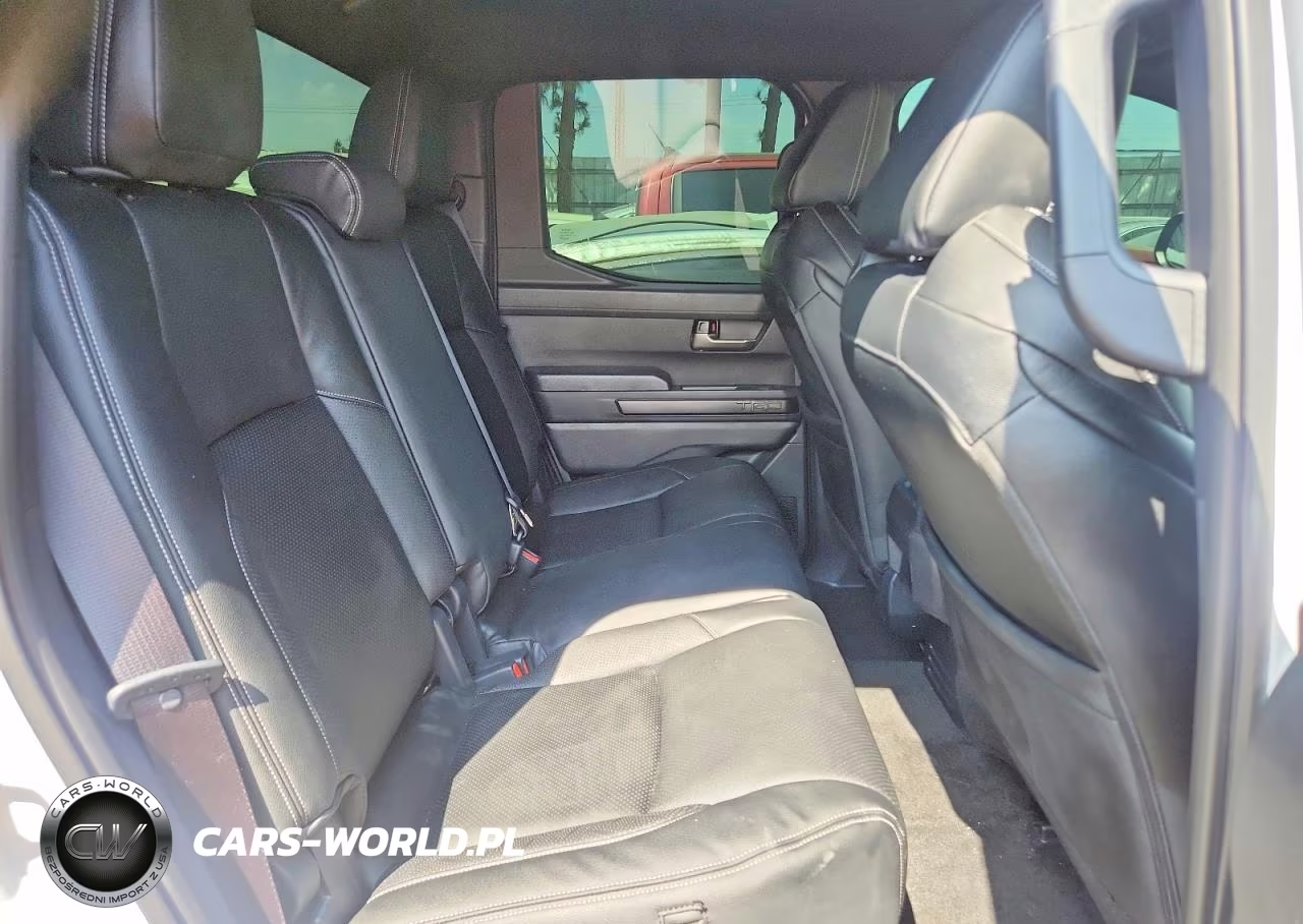 2025 Toyota Tacoma Trd Sport VIN:3TMLB5JNXSM108608 - 10