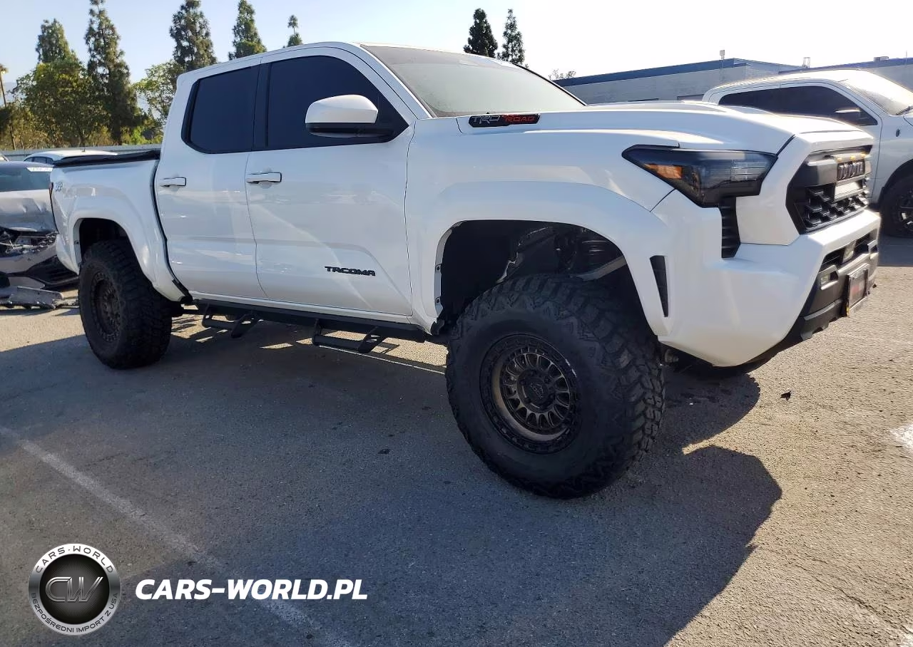 2025 Toyota Tacoma Trd Sport VIN:3TMLB5JNXSM108608 - 4