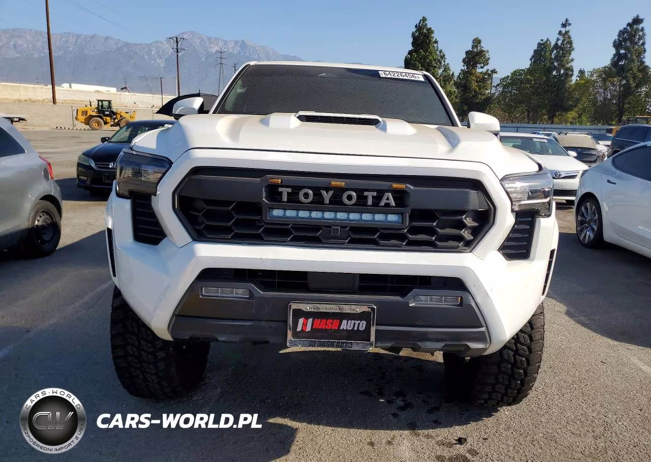 2025 Toyota Tacoma Trd Sport VIN:3TMLB5JNXSM108608 - 5
