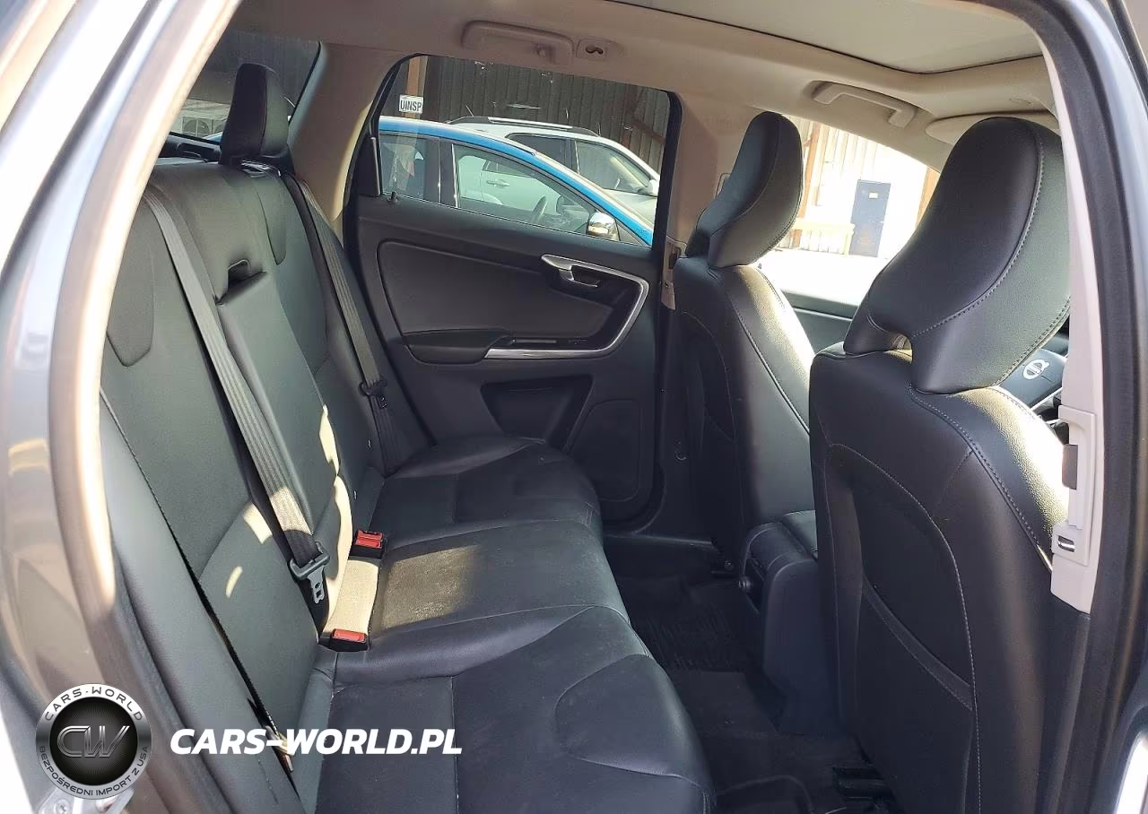 2016 Volvo Xc60 T5 Premier VIN:YV4612RKXG2850687 - 10