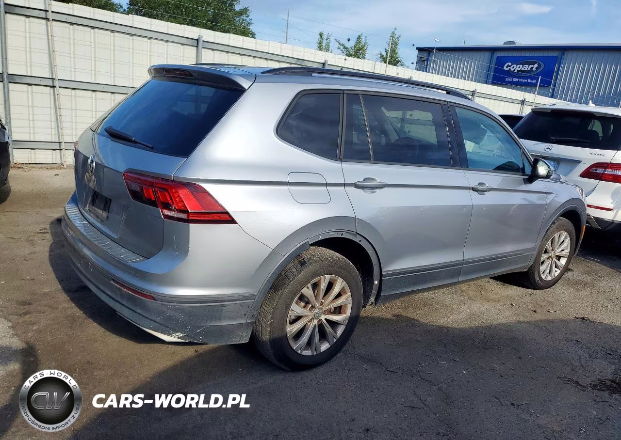 2019 Volkswagen Tiguan S VIN:3VV1B7AXXKM113507 - 3