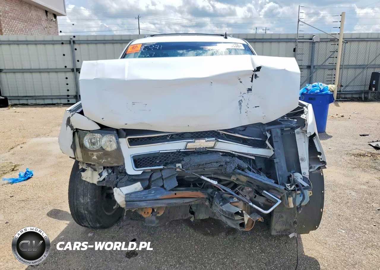 2011 Chevrolet Tahoe C1500 Lt VIN:1GNSCBE03BR135239 - 5