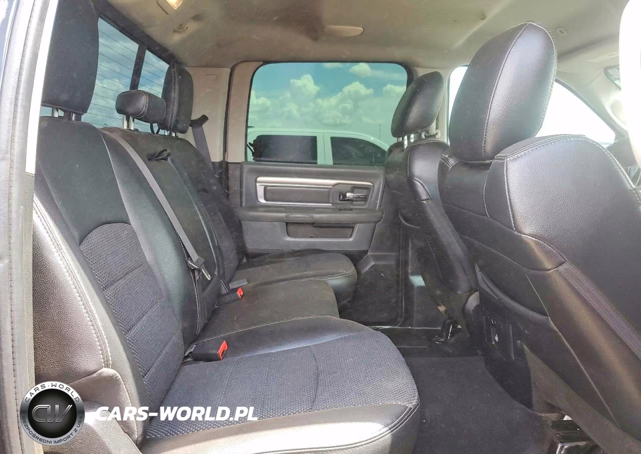 2018 Ram 3500 Slt VIN:3C63RRHL7JG211903 - 10