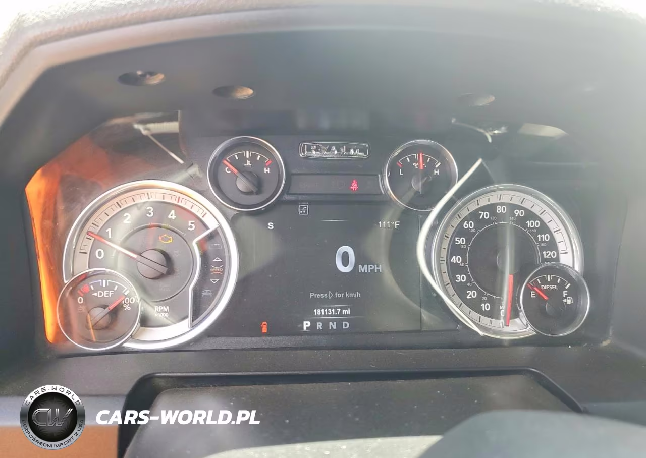 2018 Ram 3500 Slt VIN:3C63RRHL7JG211903 - 9