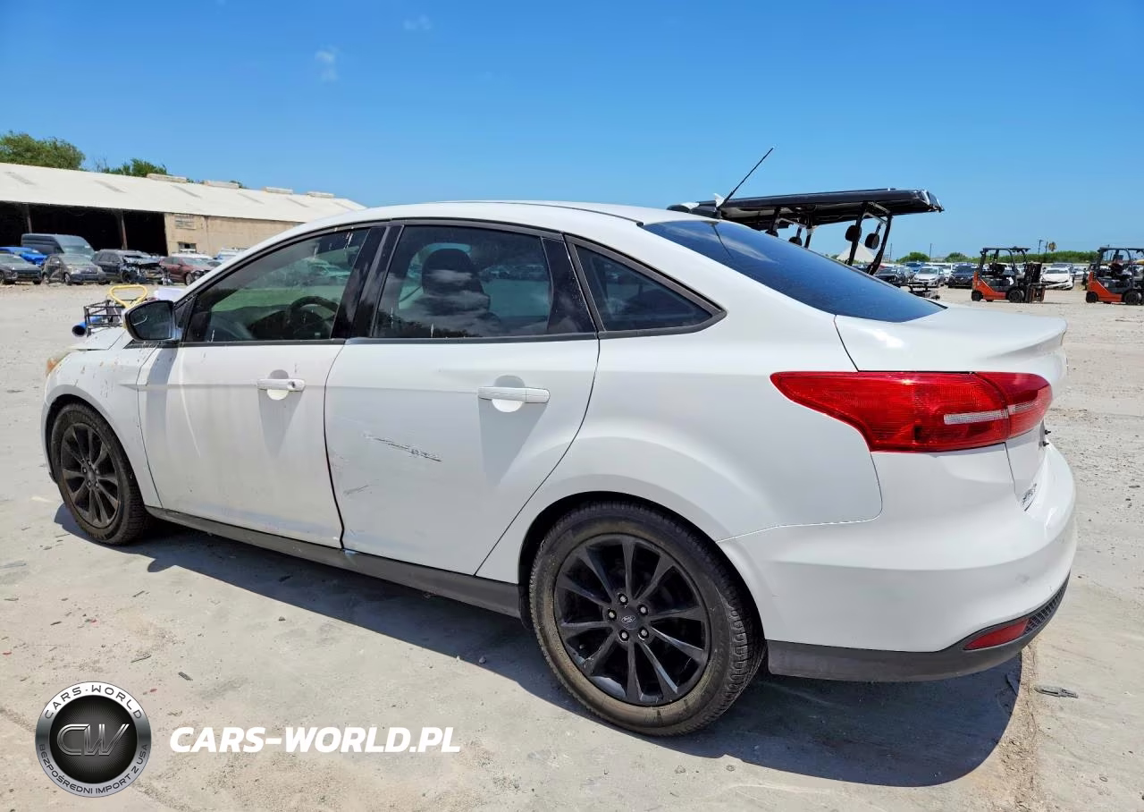 2015 Ford Focus Se VIN:1FADP3F24FL255321 - 2