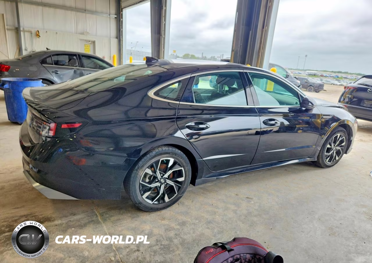 2025 Hyundai Sonata Sel VIN:KMHL64JA1SA429523 - 3