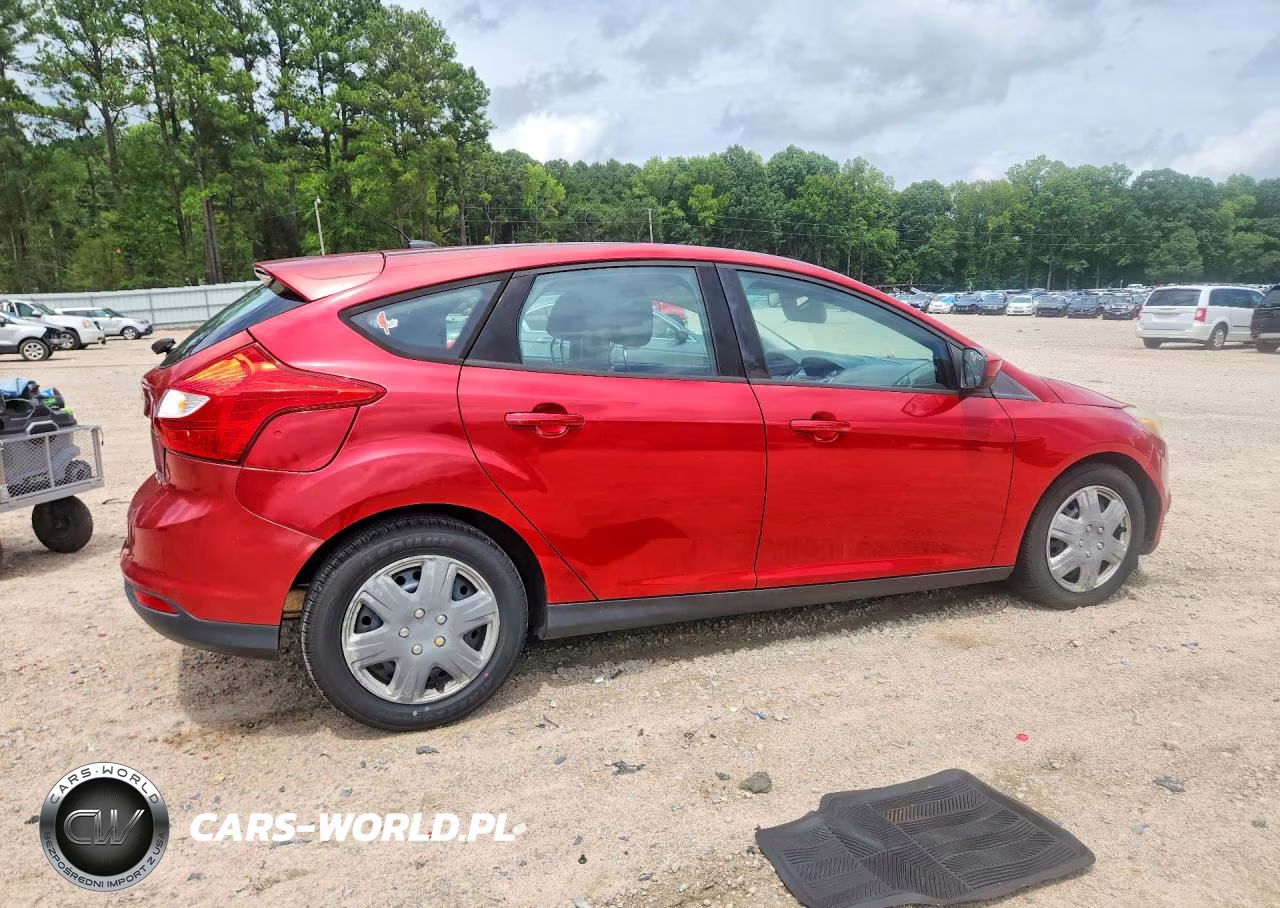 2012 Ford Focus Se VIN:1FAHP3K2XCL132125 - 3