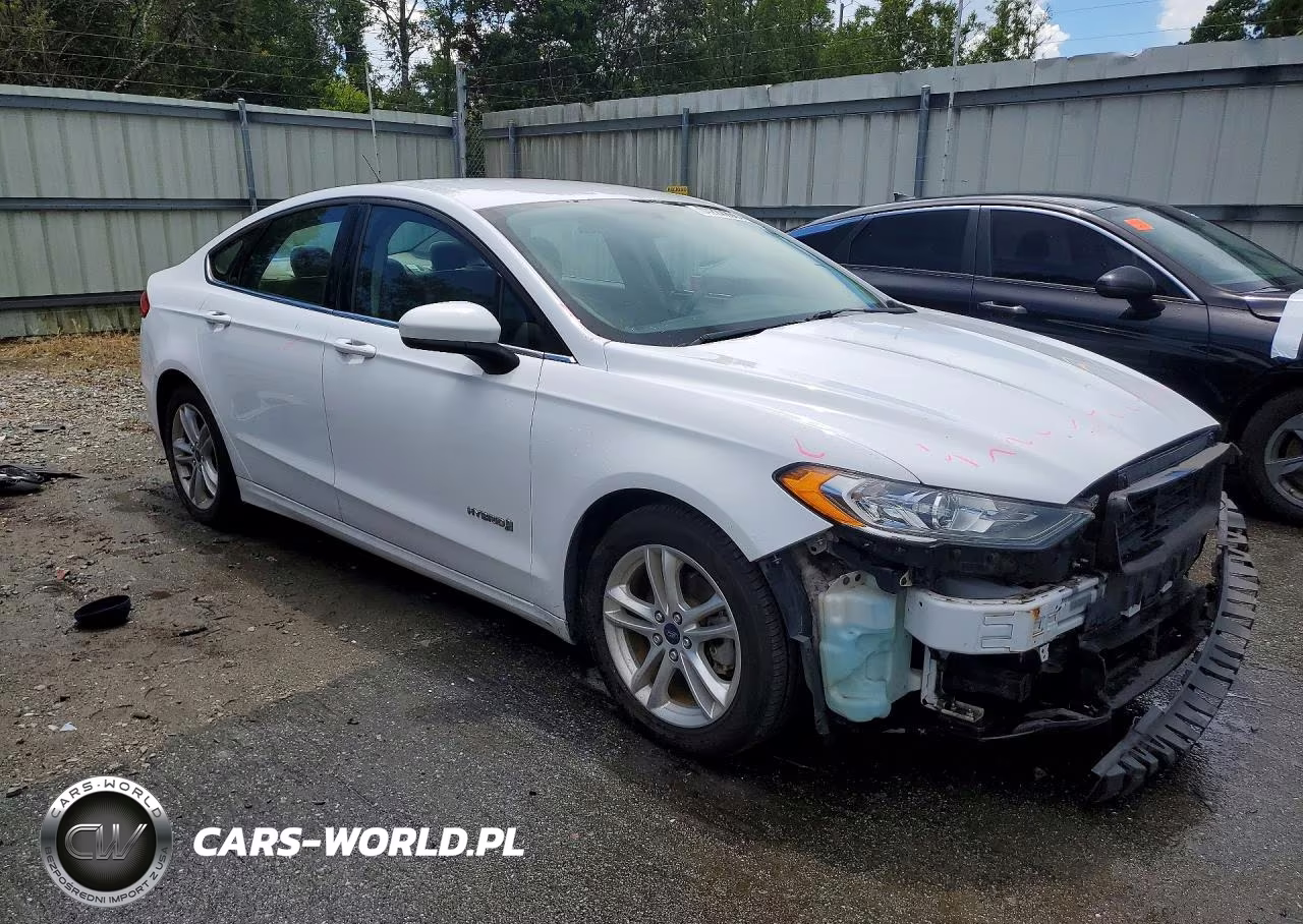 2018 Ford Fusion Se Hybrid VIN:3FA6P0LU2JR172199 - 4