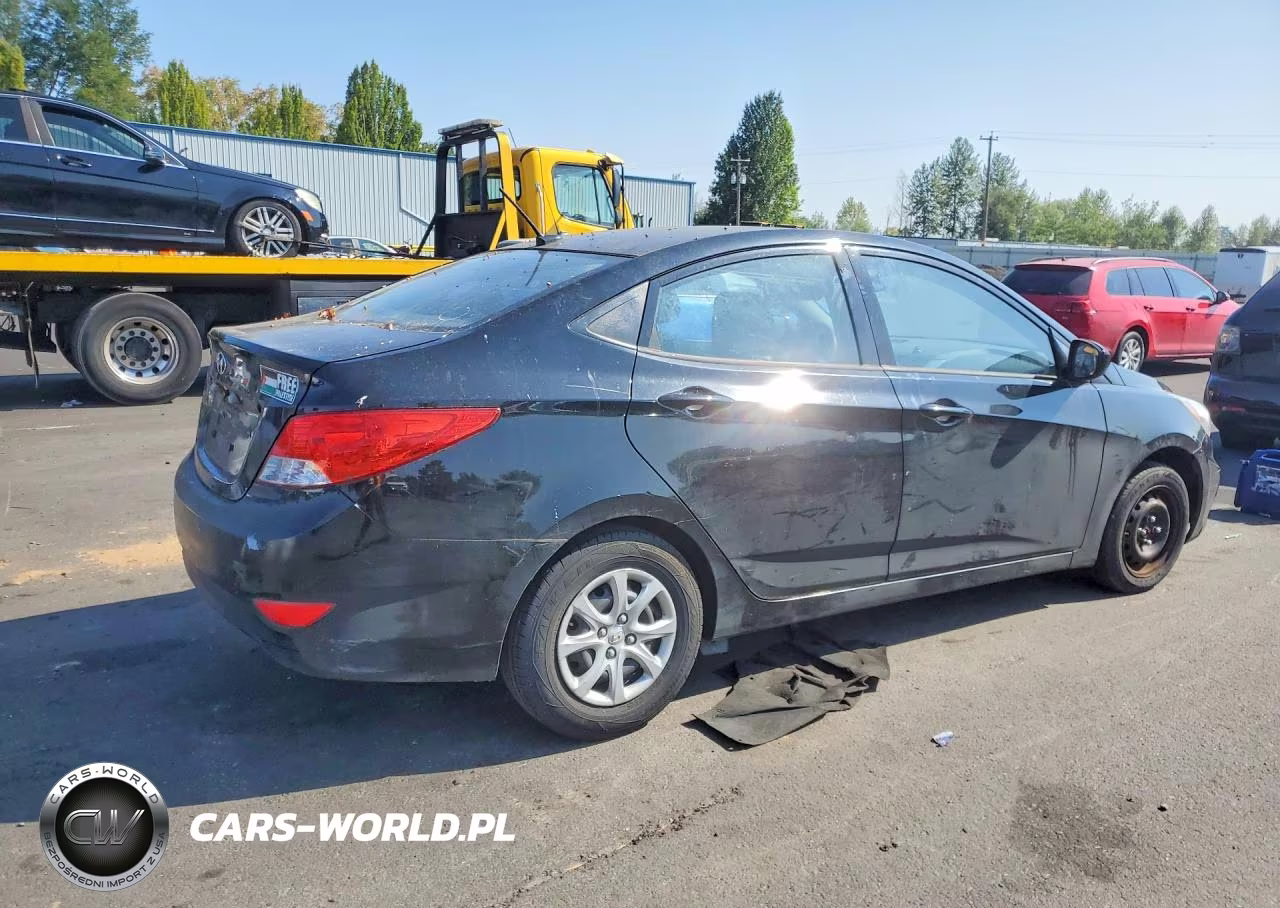2013 Hyundai Accent Gls VIN:KMHCT4AE1DU462289 - 3