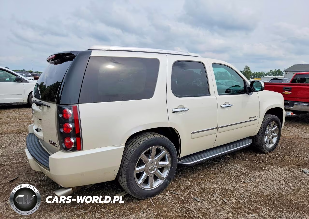 2013 GMC Yukon Denali VIN:1GKS2EEF1DR341975 - 3