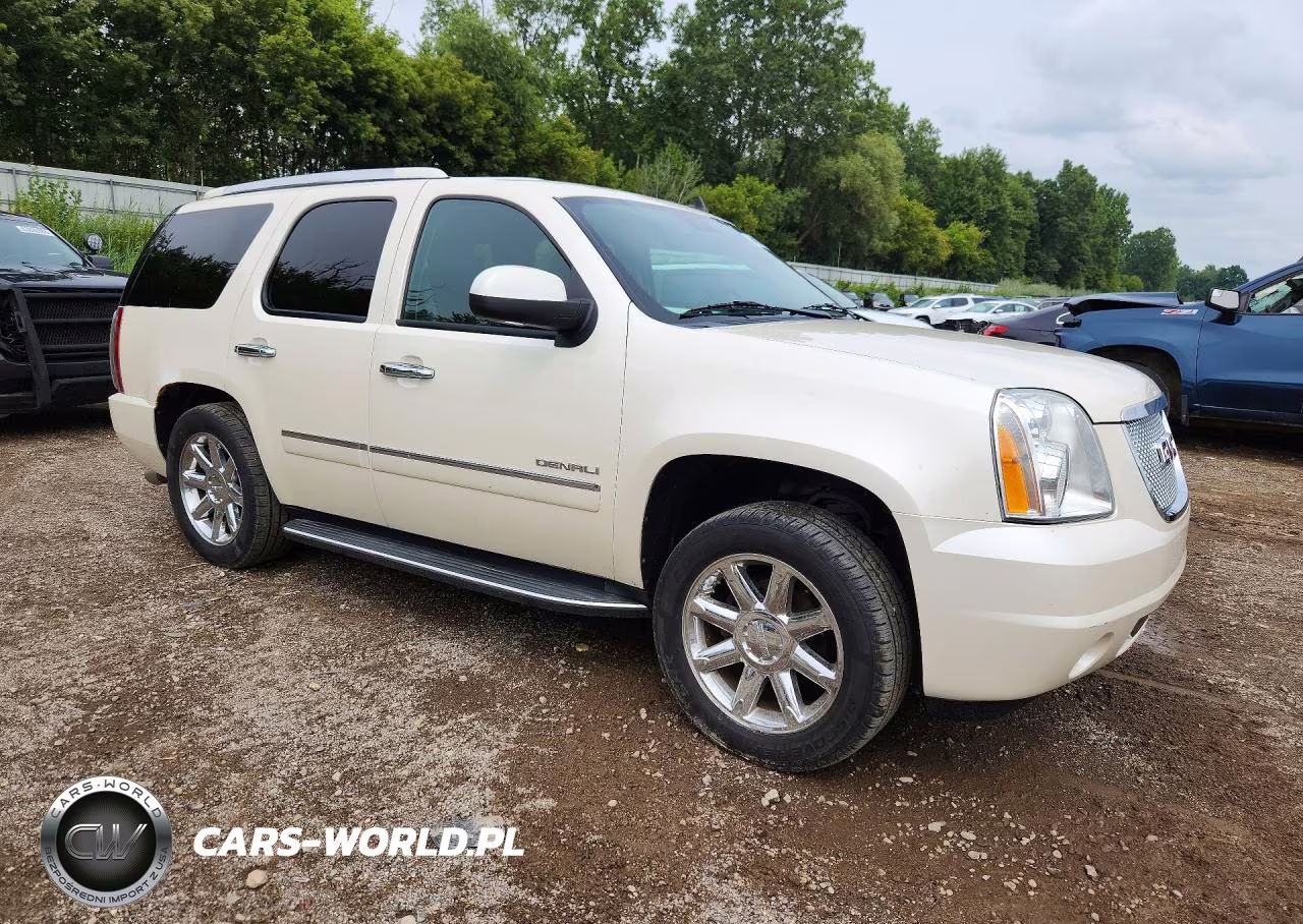 2013 GMC Yukon Denali VIN:1GKS2EEF1DR341975 - 4