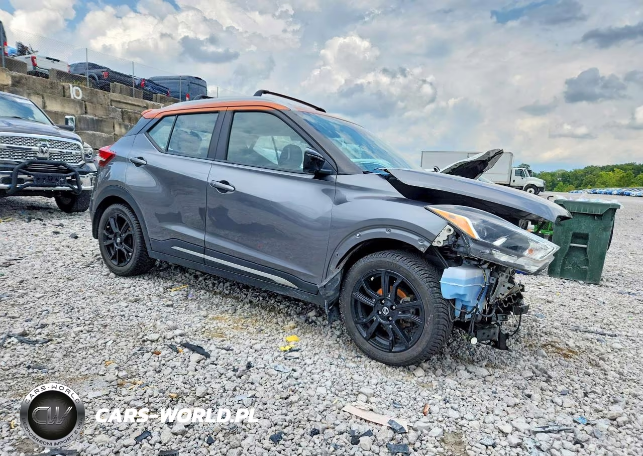 2020 Nissan Kicks Sr VIN:3N1CP5DV0LL503386 - 4
