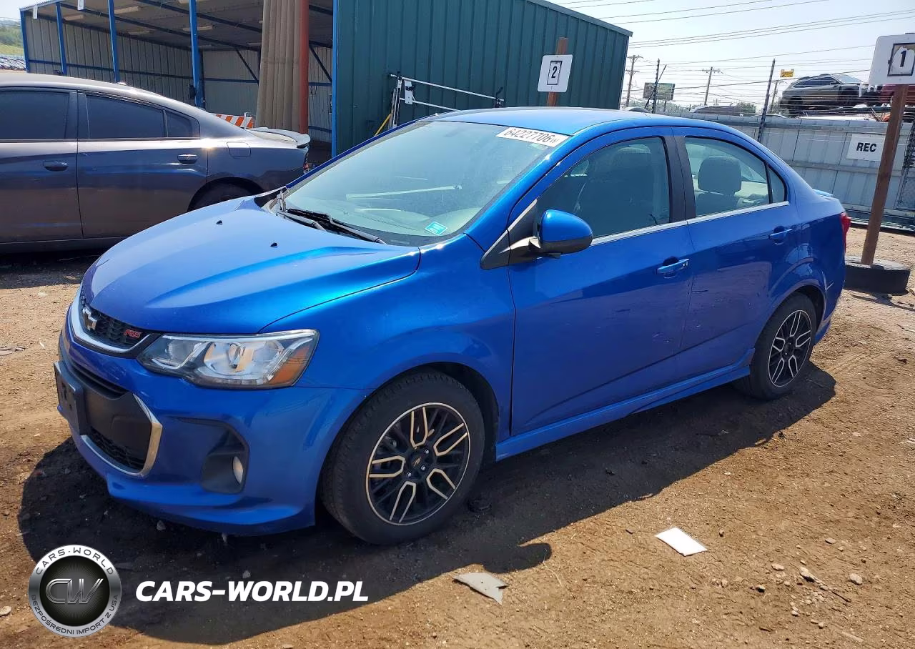2019 Chevrolet Sonic Lt – zdjęcie 1 z 12