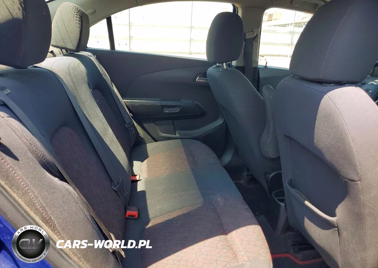 2019 Chevrolet Sonic Lt VIN:1G1JD5SB8K4120833 - 10