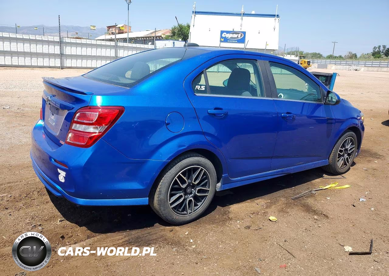 2019 Chevrolet Sonic Lt VIN:1G1JD5SB8K4120833 - 3