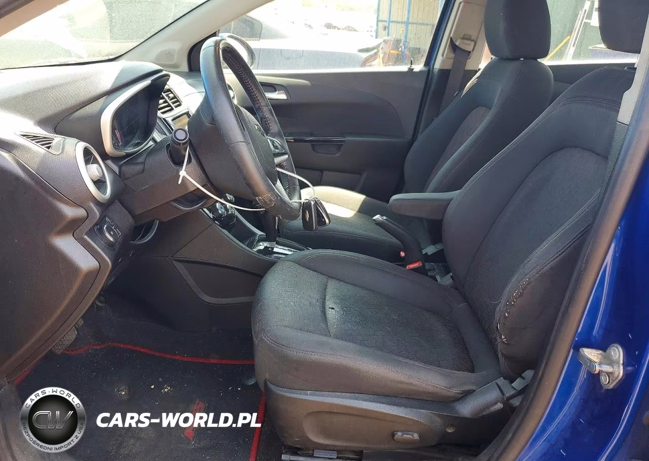 2019 Chevrolet Sonic Lt VIN:1G1JD5SB8K4120833 - 7