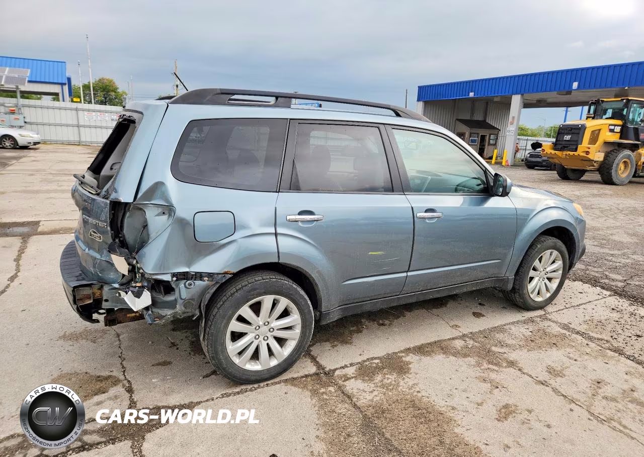 2011 Subaru Forester 2.5X Premium VIN:JF2SHBDC2BH732640 - 3