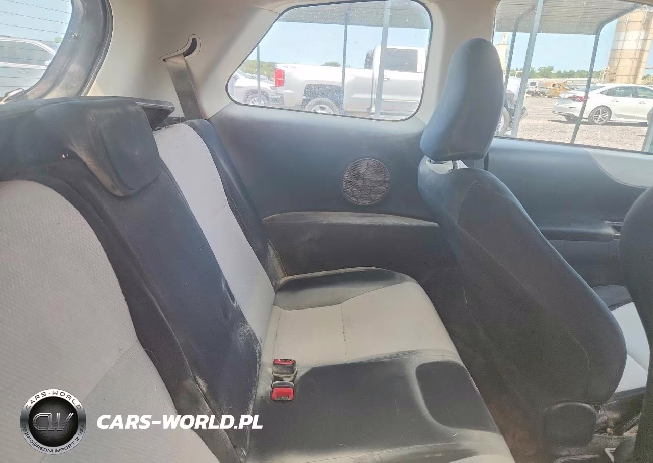 2012 Toyota Yaris VIN:JTDJTUD38CD511895 - 10