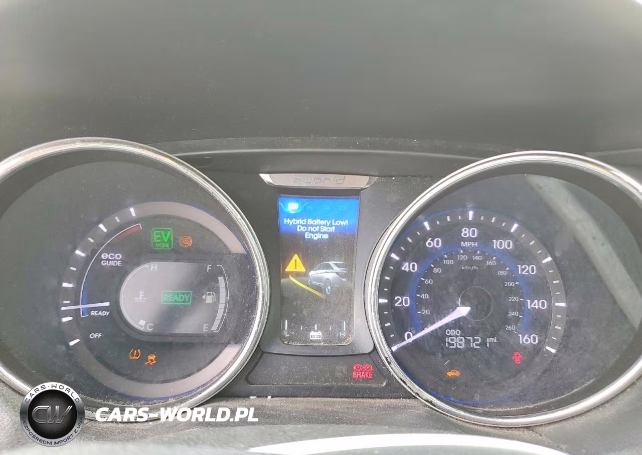 2013 Hyundai Sonata Hybrid VIN:KMHEC4A43DA067368 - 9