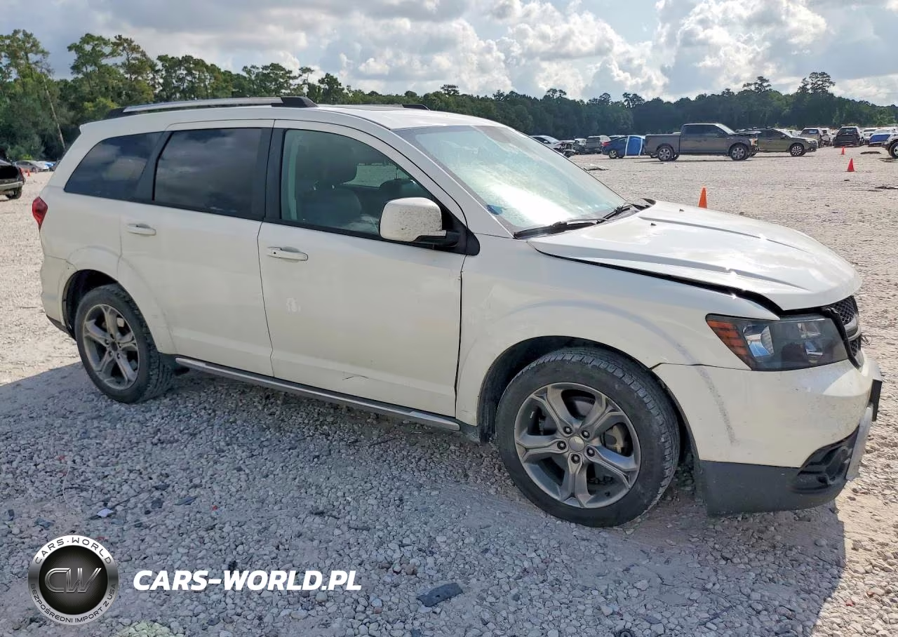 2017 Dodge Journey Crossroad VIN:3C4PDCGB5HT621471 - 4