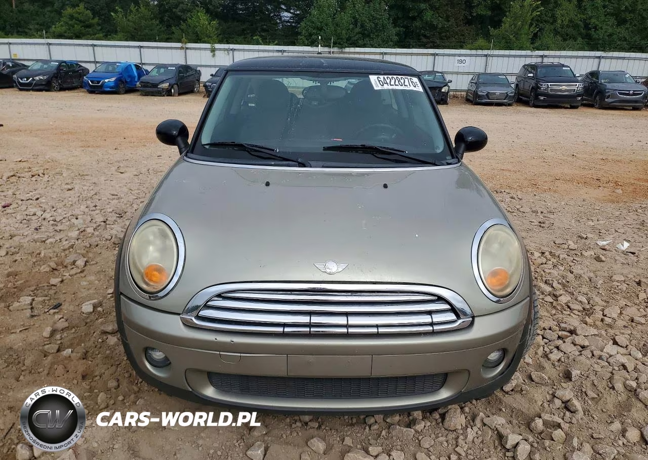 2010 Mini Cooper VIN:WMWMF3C51ATZ64807 - 5
