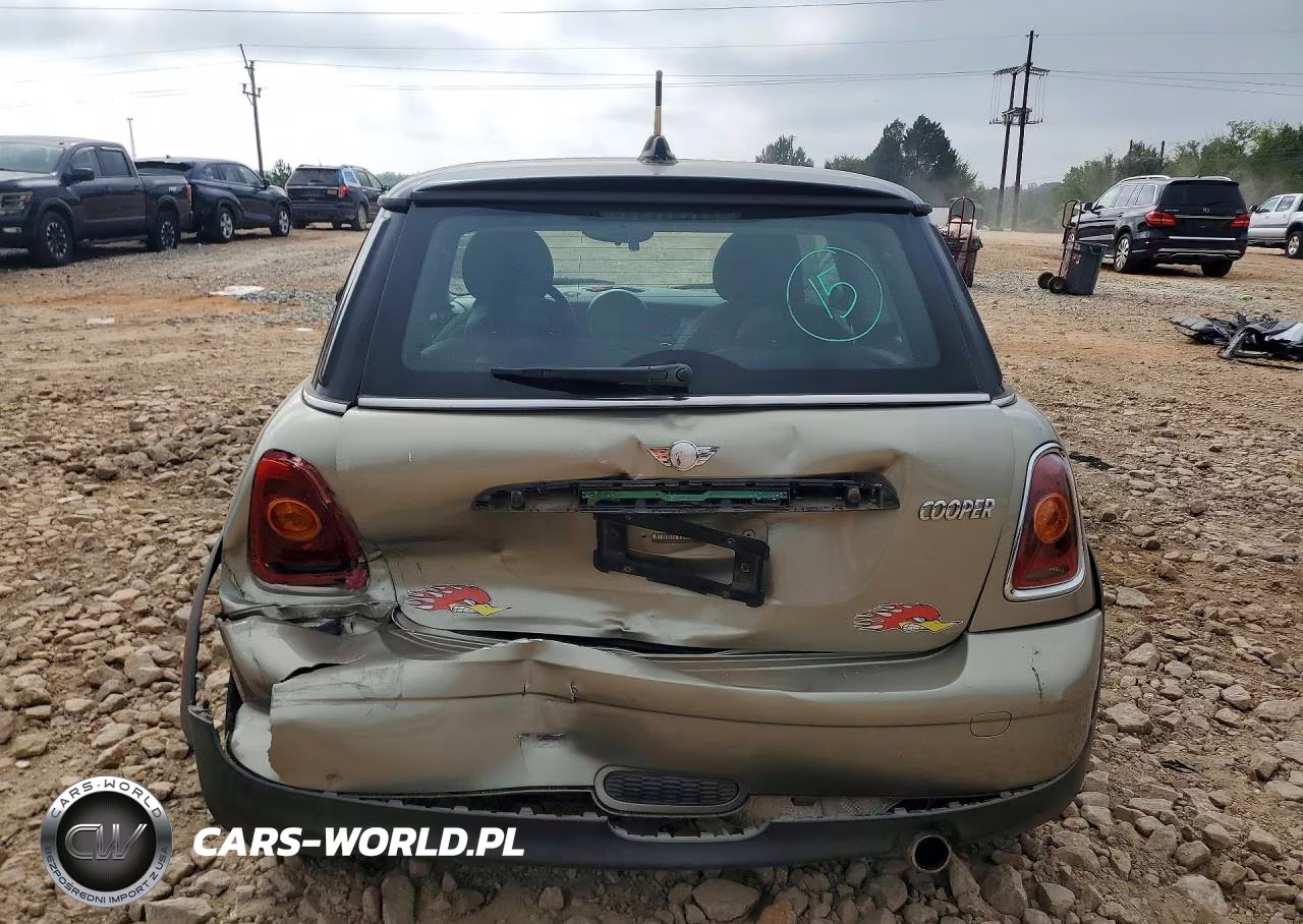 2010 Mini Cooper VIN:WMWMF3C51ATZ64807 - 6
