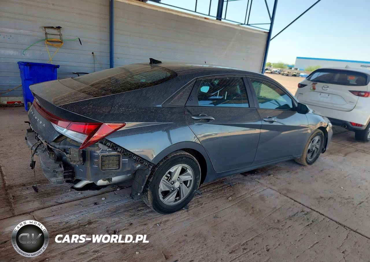 2024 Hyundai Elantra Se VIN:KMHLL4DG1RU779249 - 3