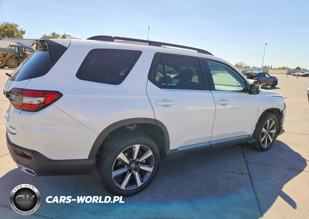 2023 Honda Pilot Touring VIN:5FNYG1H78PB054244 - 3