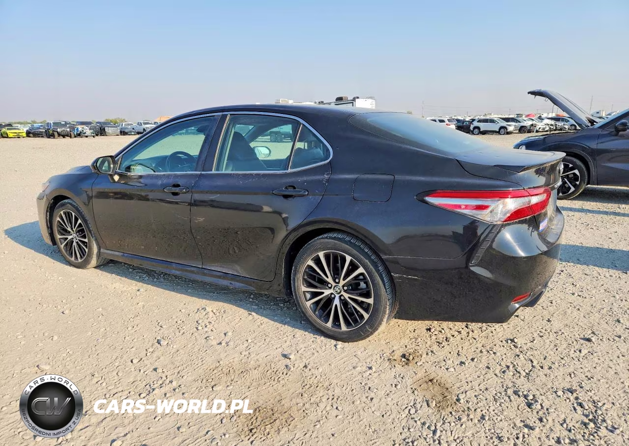 2018 Toyota Camry Se VIN:4T1B11HK9JU084570 - 2
