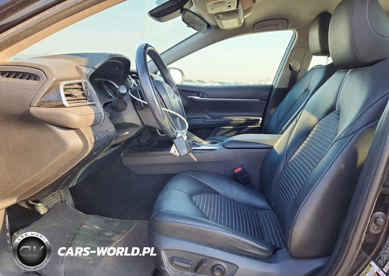 2018 Toyota Camry Se VIN:4T1B11HK9JU084570 - 7