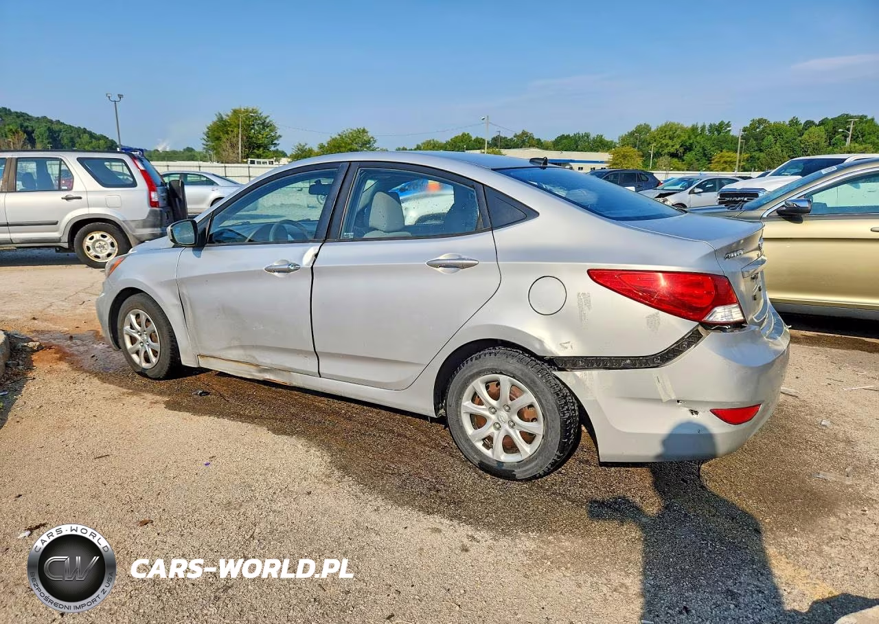 2013 Hyundai Accent Gls VIN:KMHCT4AE7DU556208 - 2