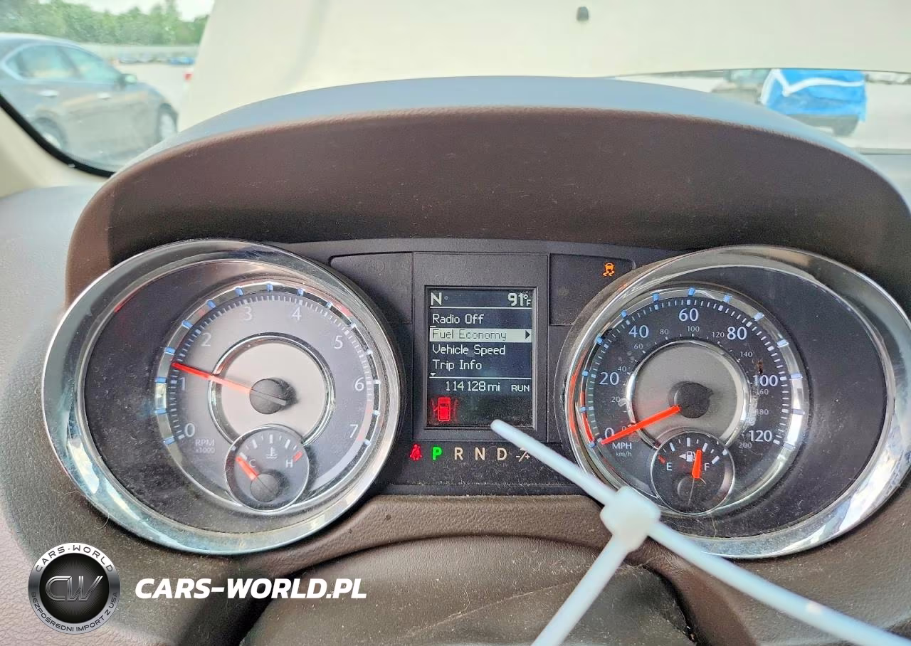 2011 Chrysler Town & Country Touring VIN:2A4RR5DG1BR714028 - 9
