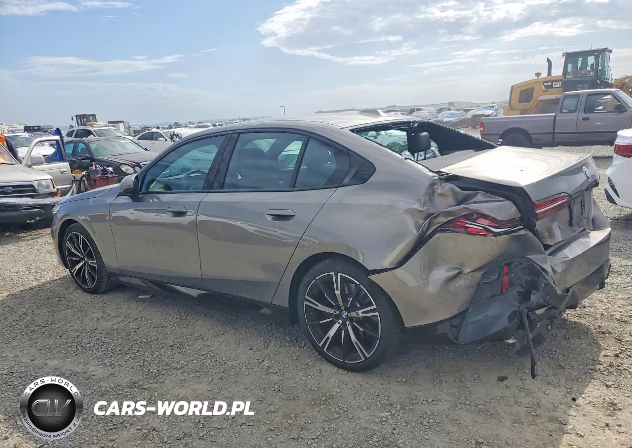 2024 BMW 530 I VIN:WBA43FJ08RCS64618 - 2