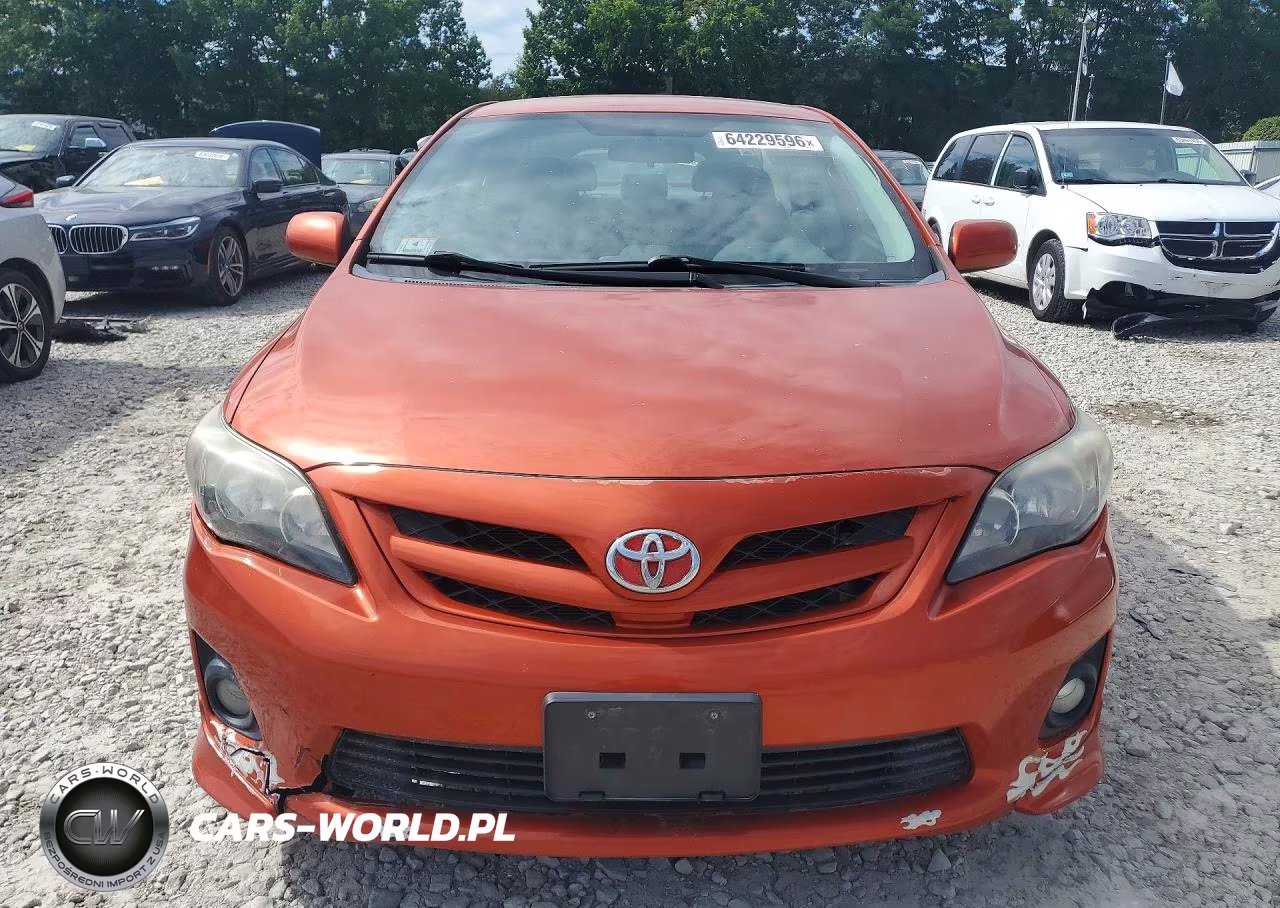 2013 Toyota Corolla S Special Edition VIN:2T1BU4EEXDC092075 - 5