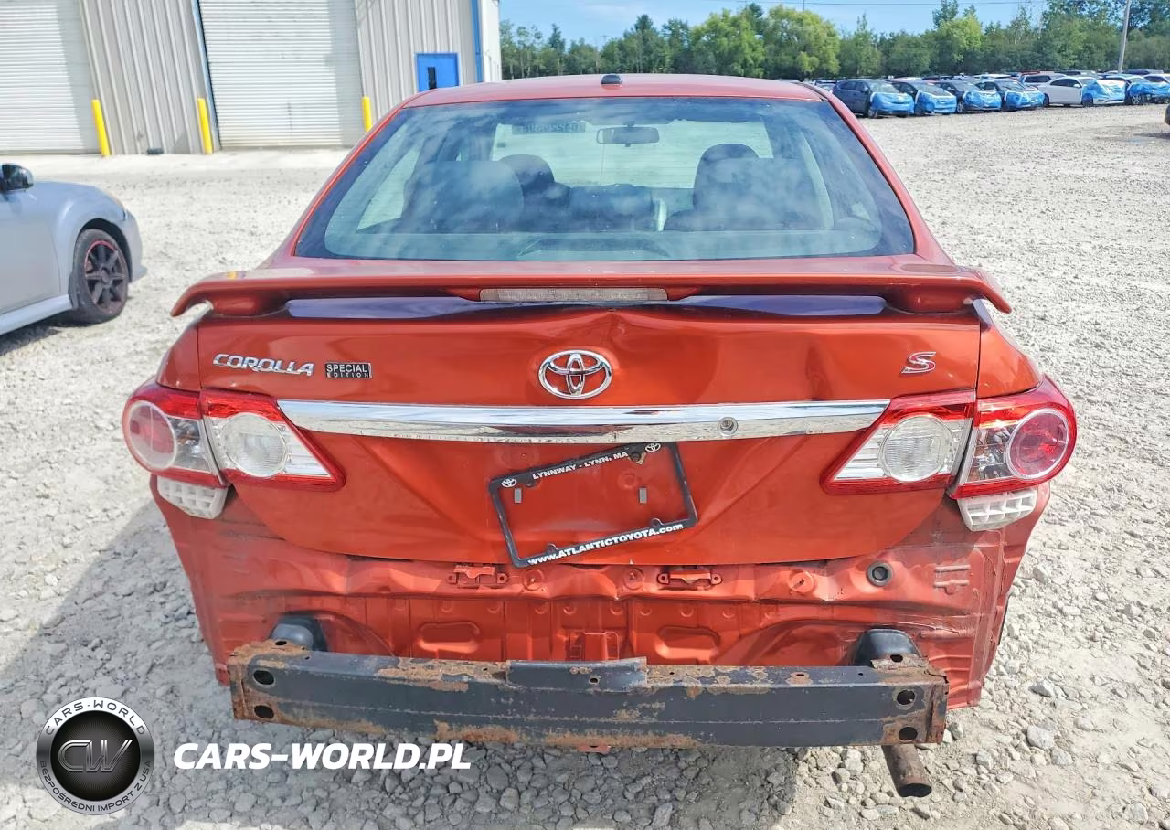 2013 Toyota Corolla S Special Edition VIN:2T1BU4EEXDC092075 - 6