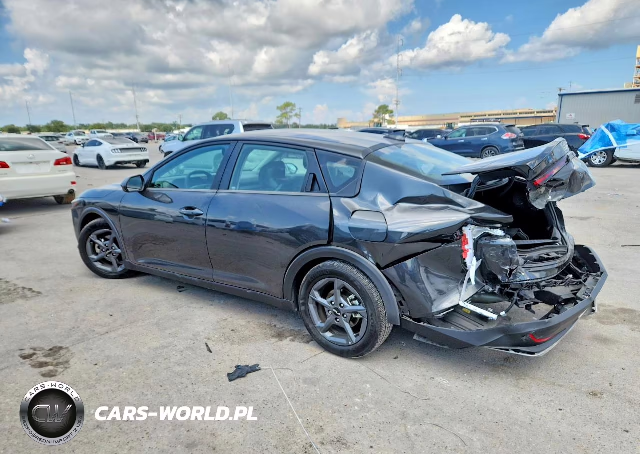 2025 Kia K4 Lxs VIN:3KPFT4DE6SE121088 - 2