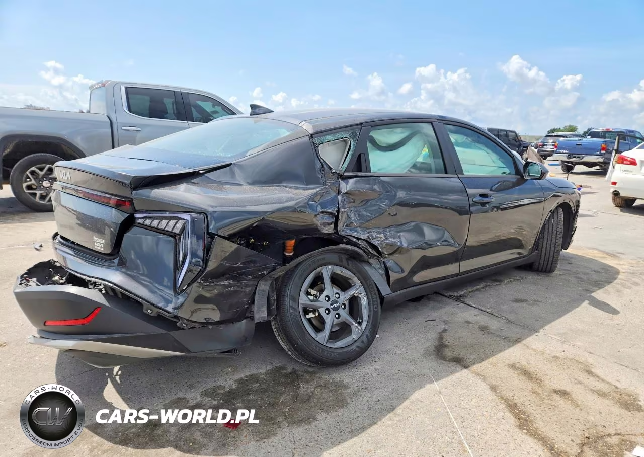 2025 Kia K4 Lxs VIN:3KPFT4DE6SE121088 - 3