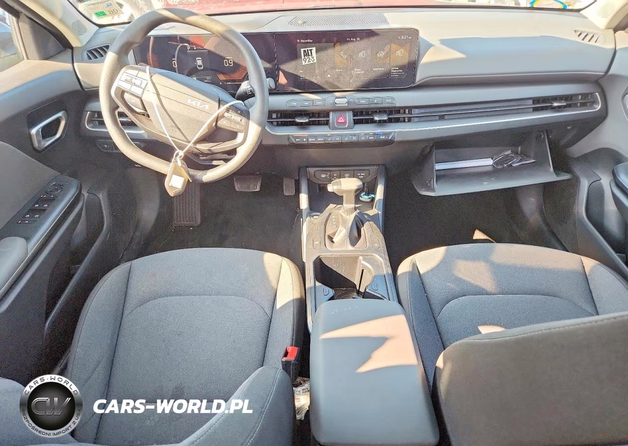 2025 Kia K4 Lxs VIN:3KPFT4DE6SE121088 - 8