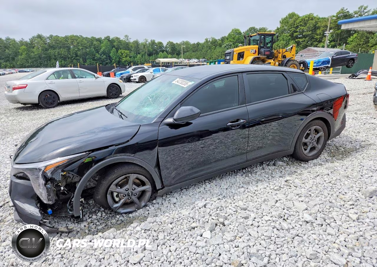 2025 Kia K4 Lxs VIN:3KPFT4DE5SE225104 - 1
