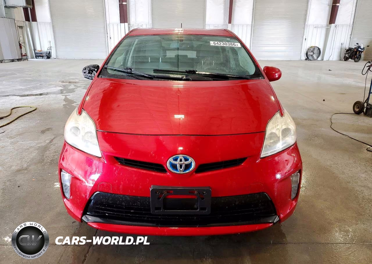 2013 Toyota Prius Two VIN:JTDKN3DU2D1616579 - 5