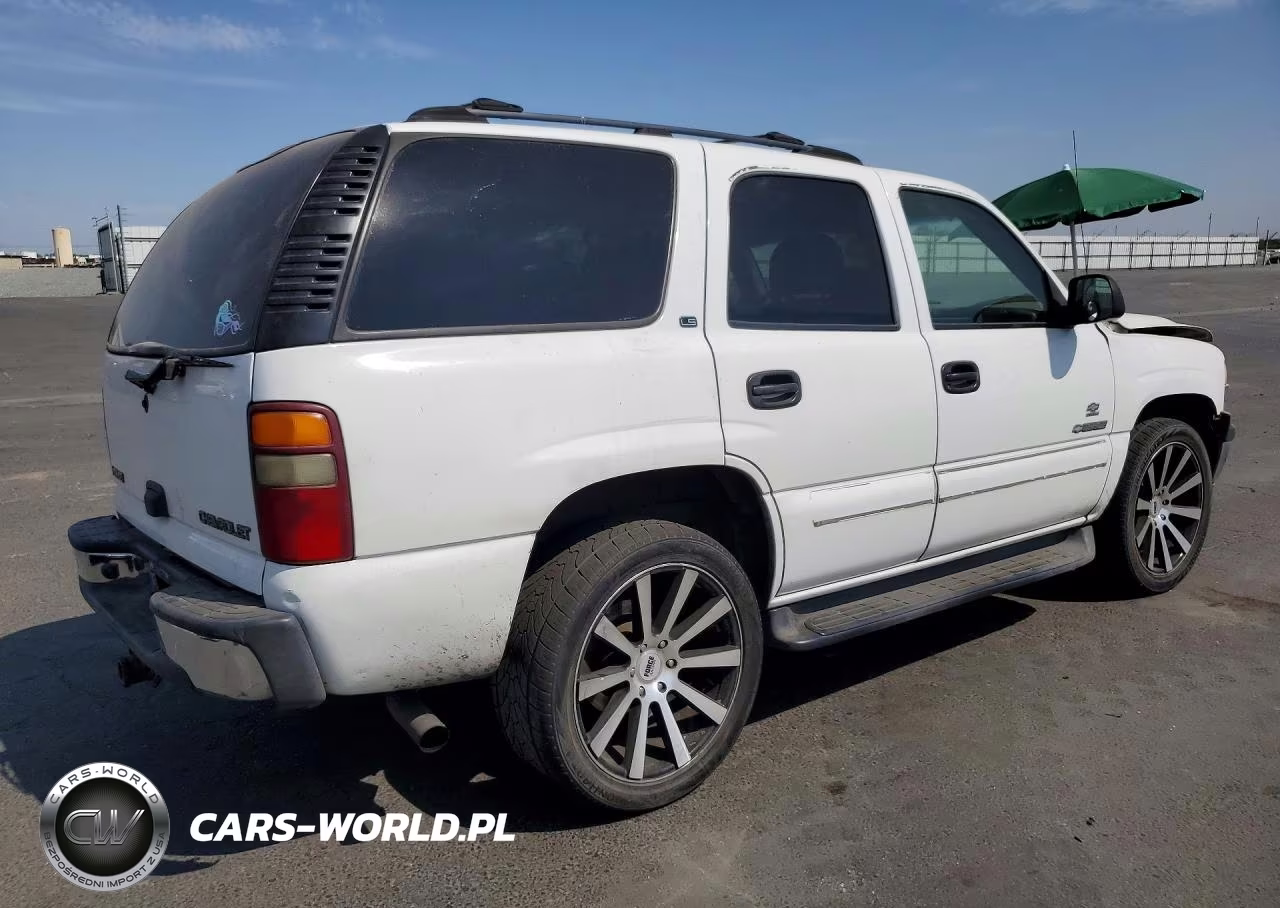 2002 Chevrolet Tahoe VIN:1GNEC13Z02R224193 - 3