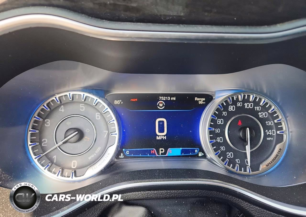 2015 Chrysler 200 C VIN:1C3CCCCB0FN508570 - 9