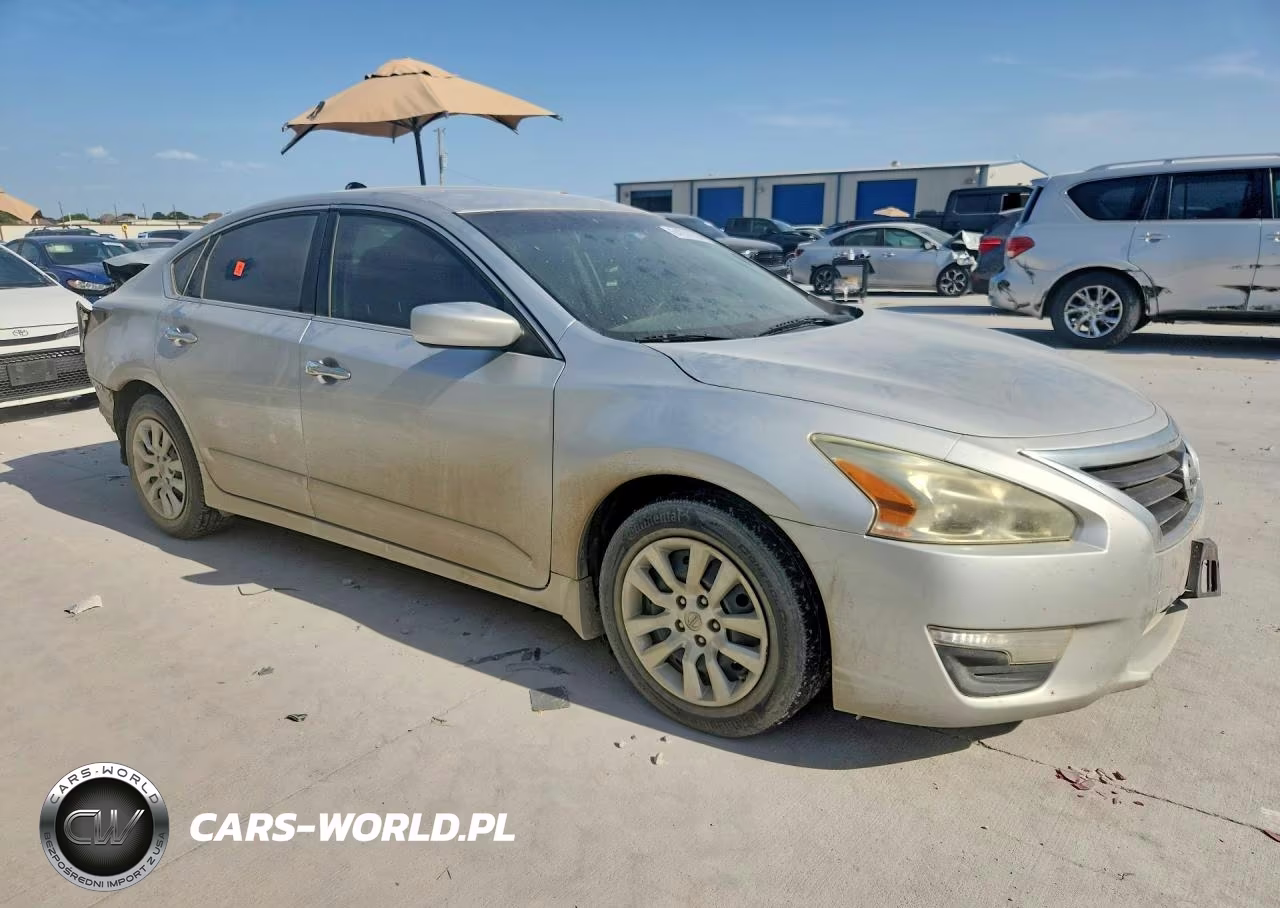 2015 Nissan Altima 2.5 S VIN:1N4AL3APXFC482871 - 4