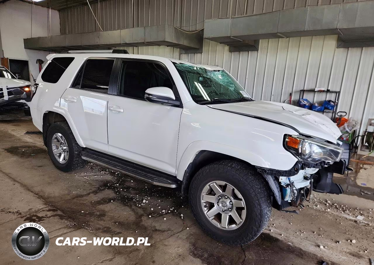 2016 Toyota 4Runner Trail Premium VIN:JTEBU5JR1G5400231 - 4