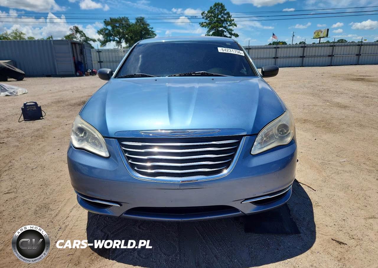 2011 Chrysler 200 Touring VIN:1C3BC1FB4BN611948 - 5