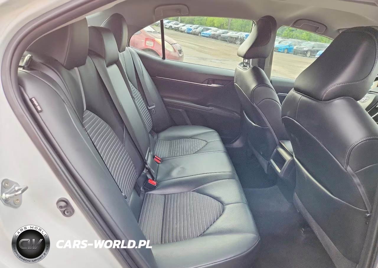2021 Toyota Camry Se VIN:4T1G11AK6MU561587 - 10