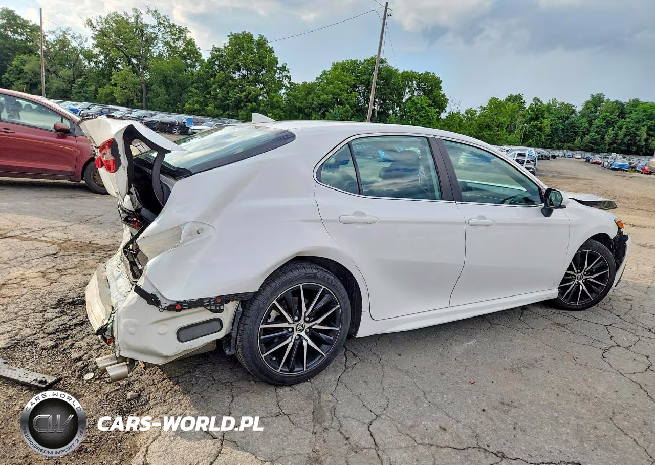 2021 Toyota Camry Se VIN:4T1G11AK6MU561587 - 3