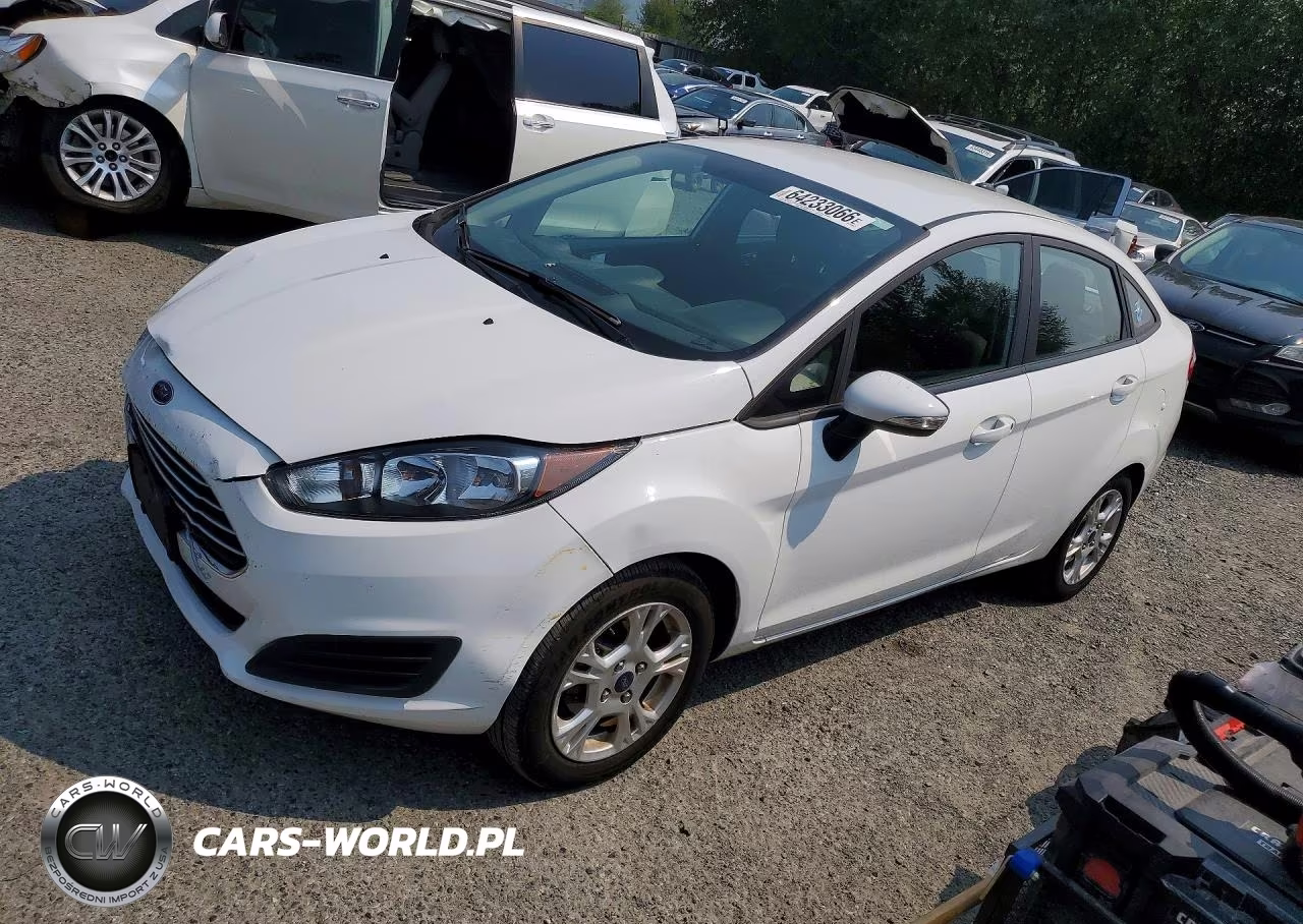 2015 Ford Fiesta Se – zdjęcie 1 z 12