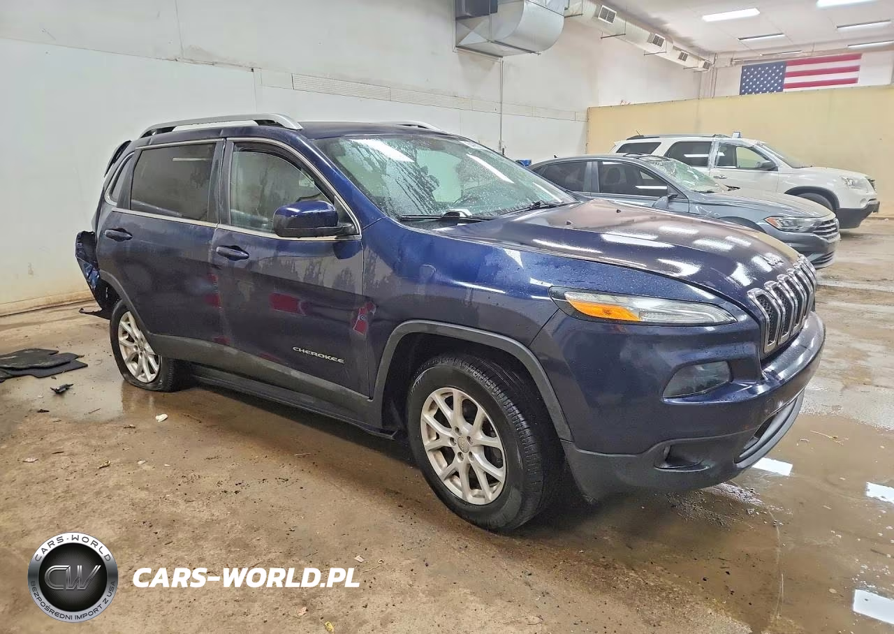 2014 Jeep Cherokee Latitude VIN:1C4PJMCS6EW183389 - 4